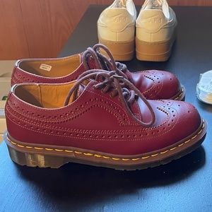 NEW Dr. Martens 3989 Made in England Brogue Shoes Red Leather AirWair Sole US 10